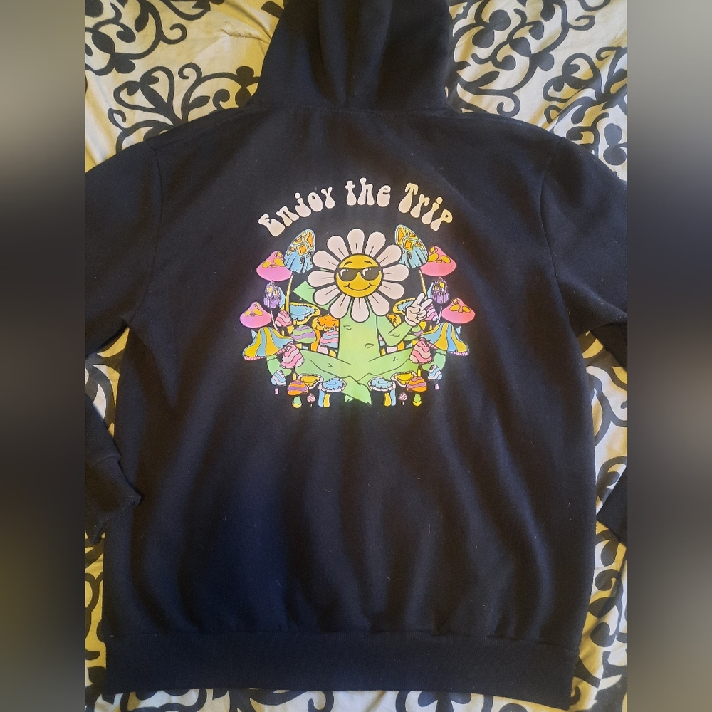 Amnesia Hoodie XL
